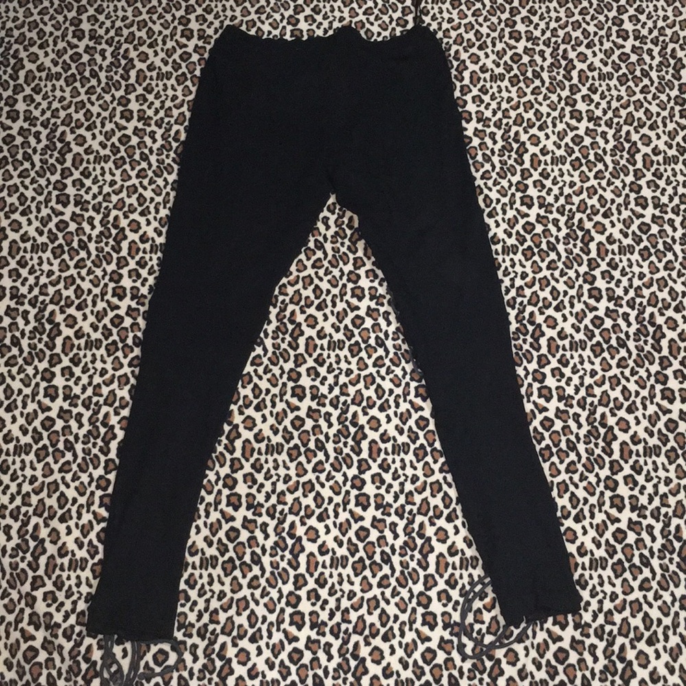 BLACK LEGGINGS - Picture 4 of 5